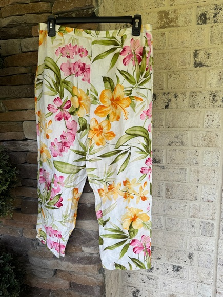 Tommy Bahama Floral Linen Pants-Size 6 - Picture 5 of 8